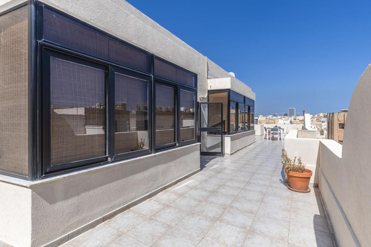 Апартаменти Large Terrace Penthouse Сліма Екстер'єр фото