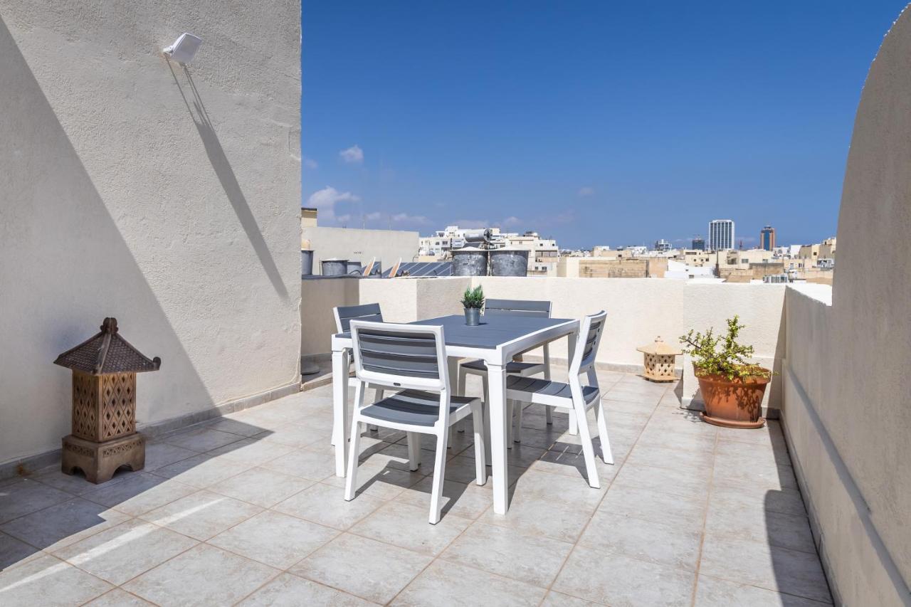 Апартаменти Large Terrace Penthouse Сліма Екстер'єр фото